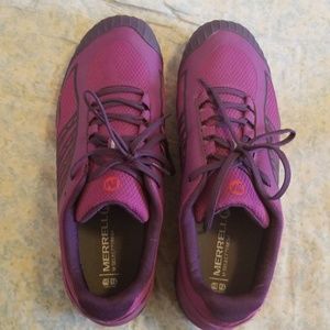 Merrell Vibram hiking shoes NEED GONE